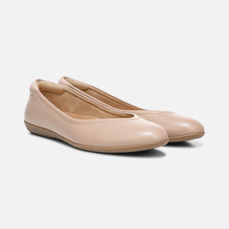 Naturalizer Women's Vivienne Flat - Crème Brulee Leather