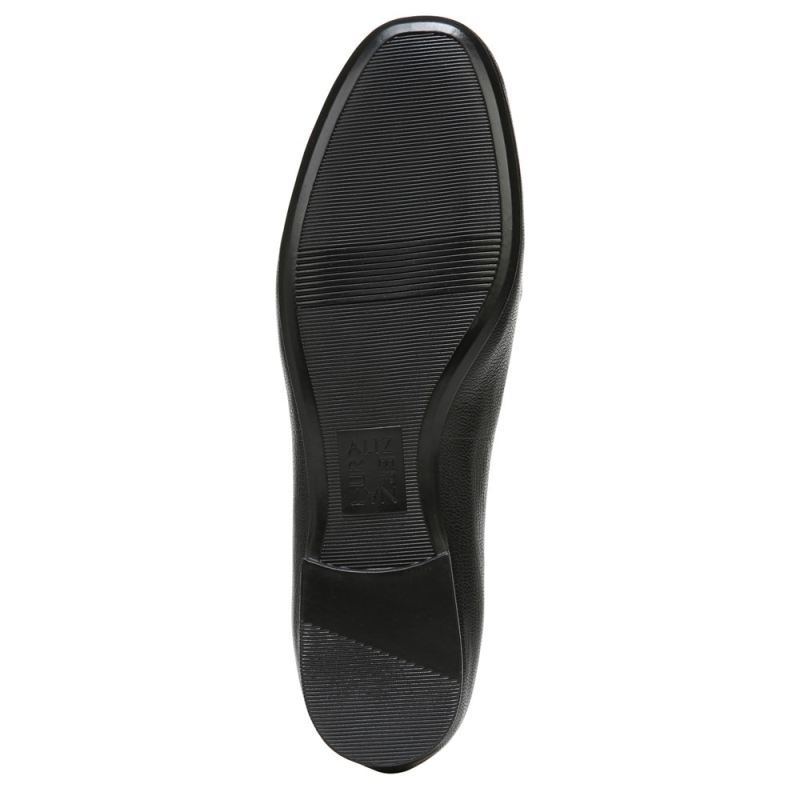 Naturalizer Women's EMILINE L FLAT - Black Leather