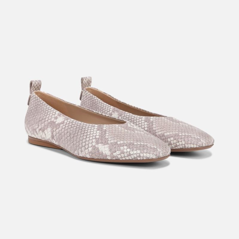 Naturalizer Women's 27 Edit Carla Flat - White Snake Pattern Leather