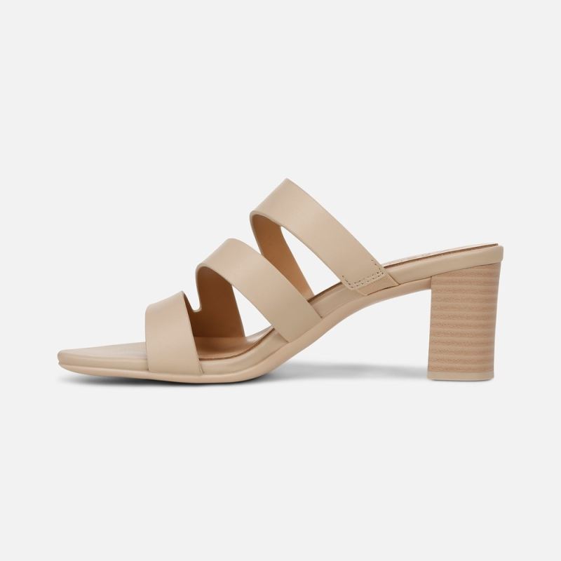 Naturalizer Women's Beaming Slide Sandal - Coastal Tan Smooth Faux Leather
