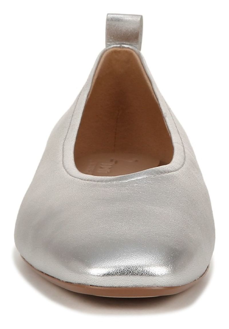 Naturalizer Women's 27 Edit Carla Flat - Silver Leather