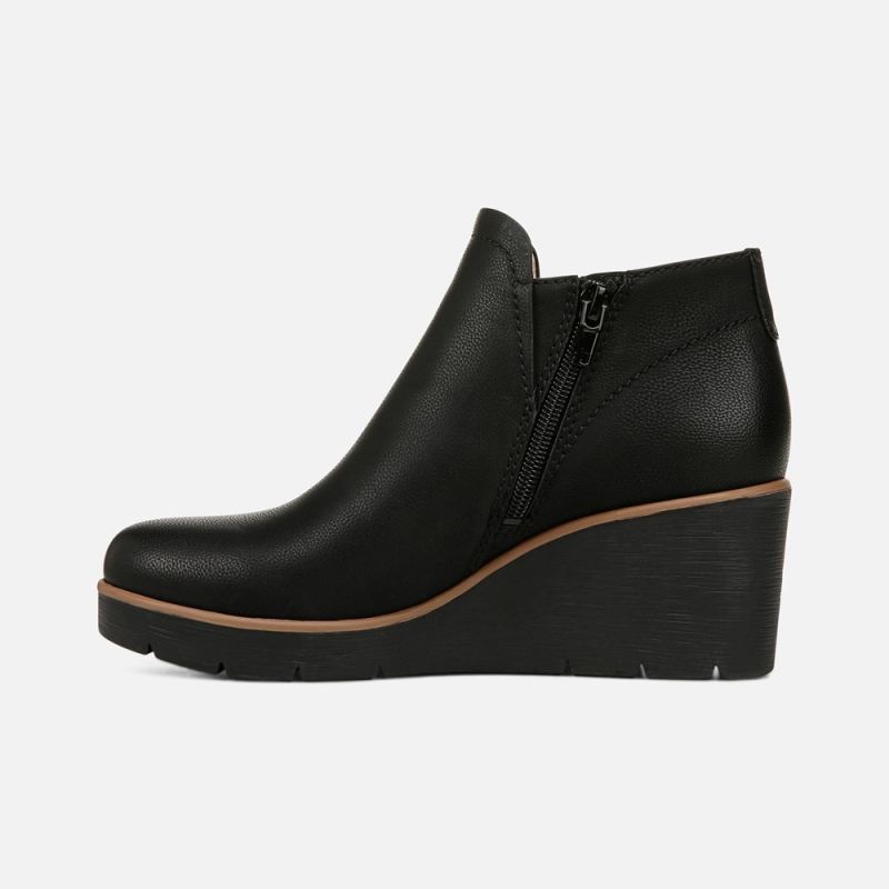 Naturalizer Women's SOUL Affirm Weather Resistant Ankle Booties - Black Faux Leather