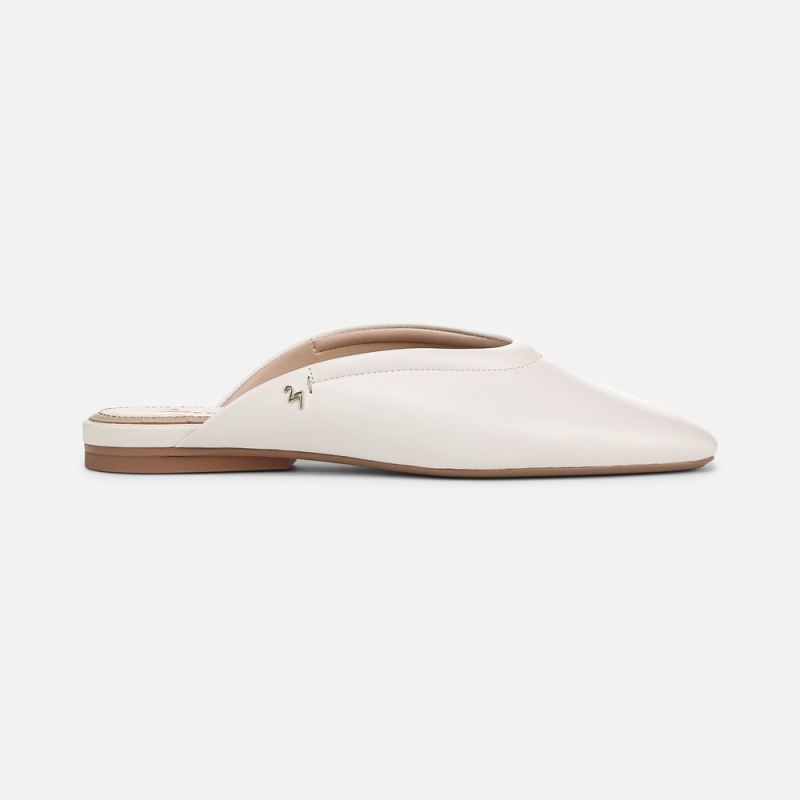 Naturalizer Women's 27 EDIT Carla Mule - Warm White Leather
