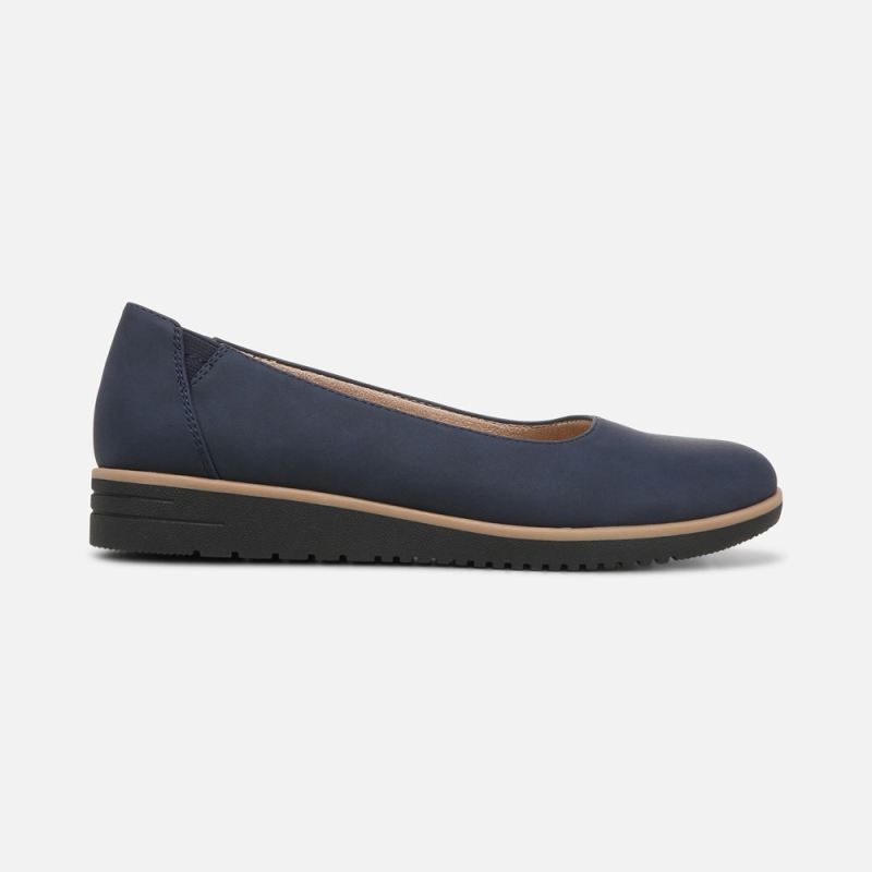 Naturalizer Women's SOUL Idea Ballet Flat - Navy Synthetic