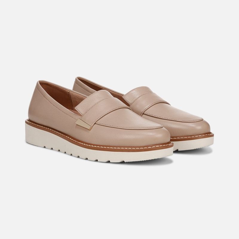 Naturalizer Women's ADILINE LOAFER - Warm Tan Leather