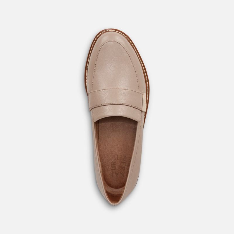 Naturalizer Women's ADILINE LOAFER - Warm Tan Leather