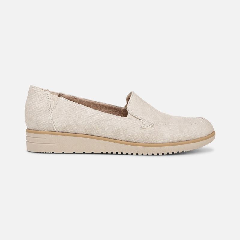 Naturalizer Women's SOUL Idea Moc Loafer - Light Beige Faux Leather