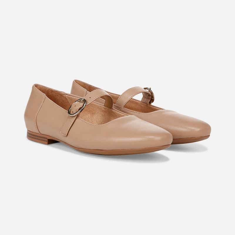 Naturalizer Women's Kelly Mary Jane Flat - Creme Brulee Leather