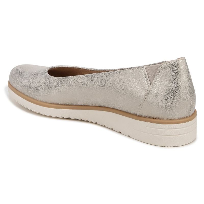Naturalizer Women's SOUL Idea Ballet Flat - Light Gold Synthetic