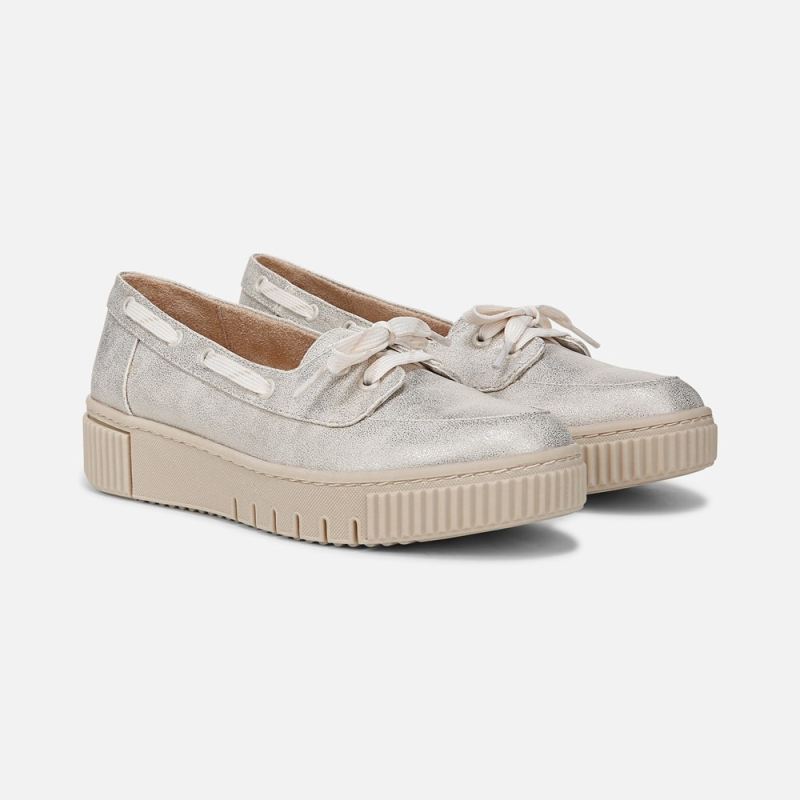 Naturalizer Women's SOUL Tia Boat Shoe - Light Gold Metallic Faux Leather