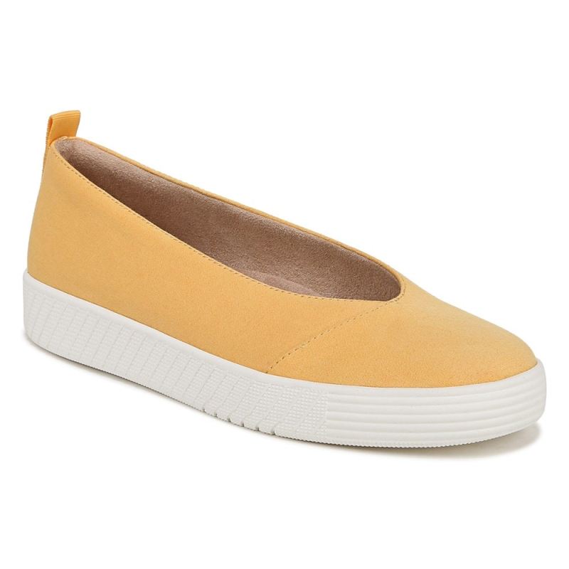 Naturalizer Women's SOUL Neela Slip On - Amber Glow Microfiber