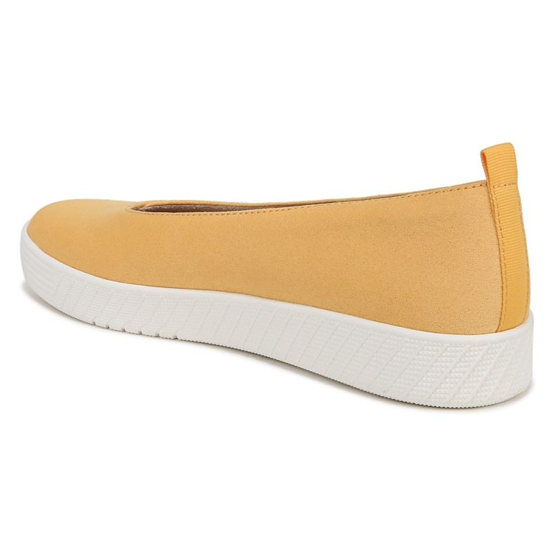 Naturalizer Women's SOUL Neela Slip On - Amber Glow Microfiber