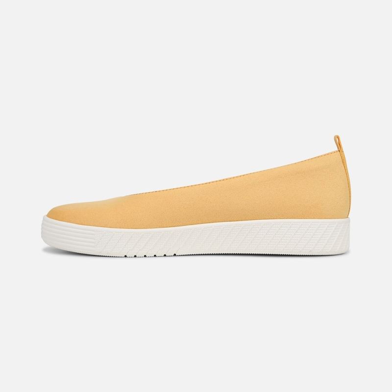 Naturalizer Women's SOUL Neela Slip On - Amber Glow Microfiber