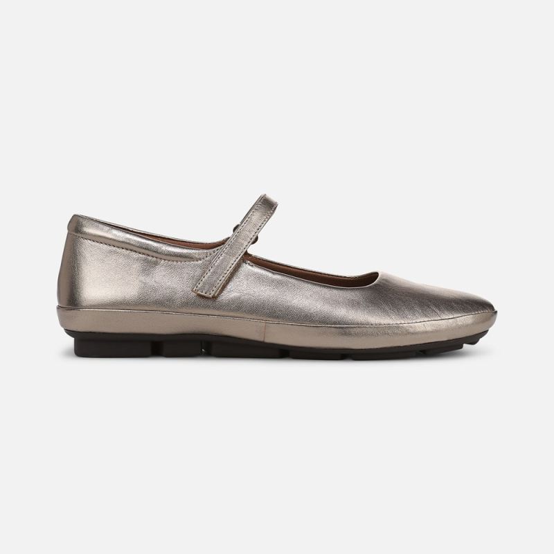 Naturalizer Women's Behold 2 Mary Jane - Warm Silver Leather