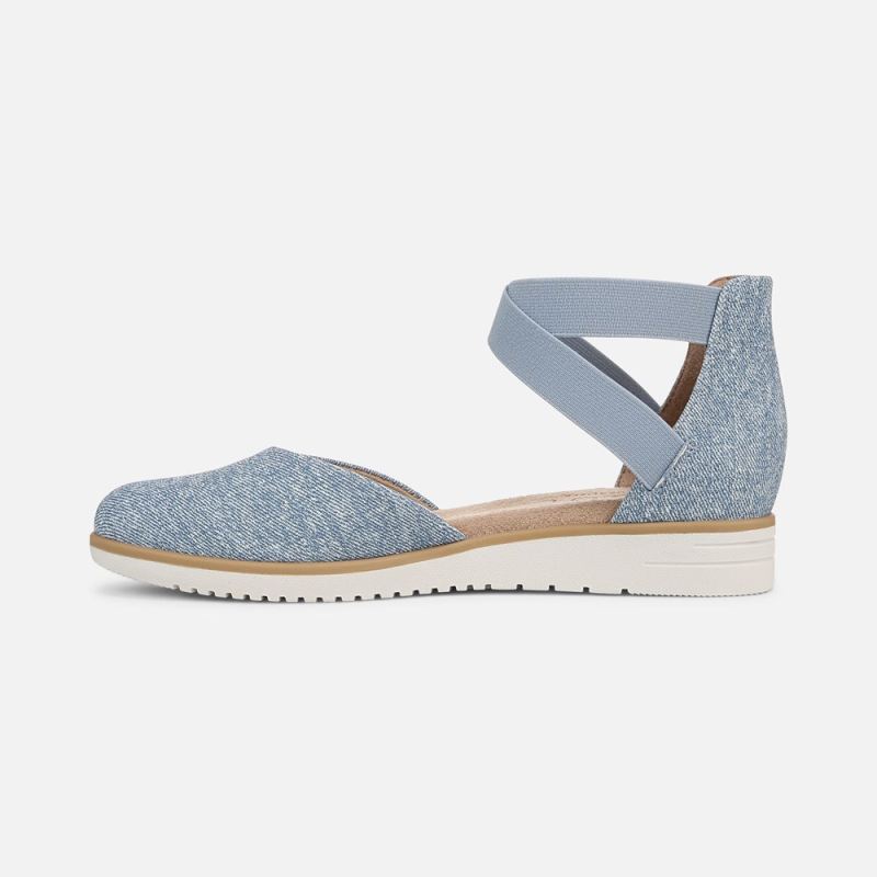 Naturalizer Women's SOUL Intro Flat - Light Denim Fabric