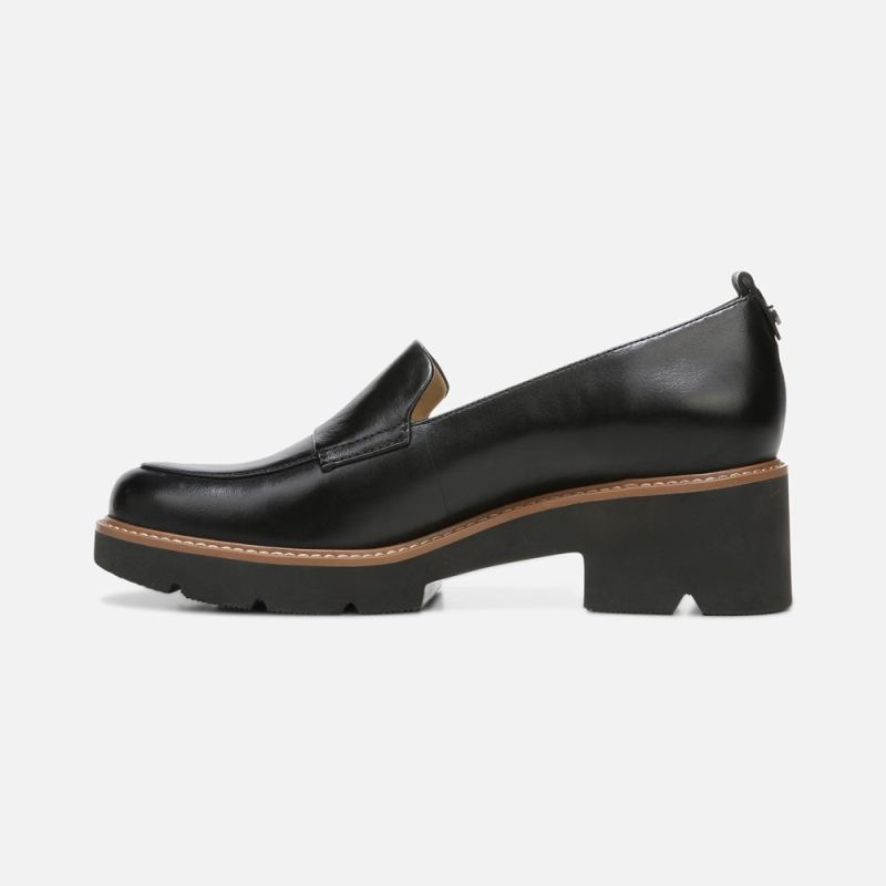 Naturalizer Women's Darry Lug Sole Loafer - Black Leather