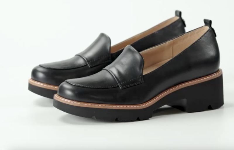Naturalizer Women's Darry Lug Sole Loafer - Black Leather