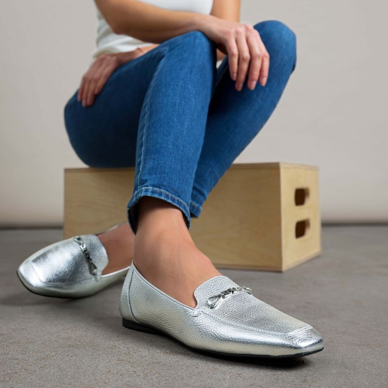 Naturalizer Women's Cecilia Loafer - Silver Leather