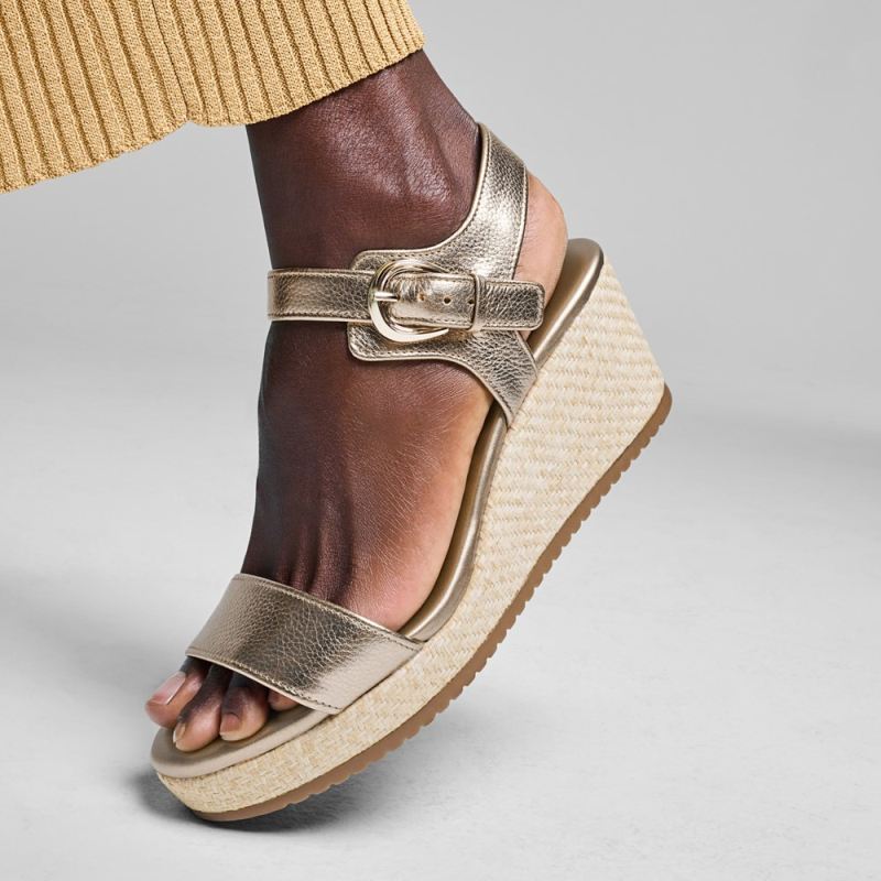 Naturalizer Women's Stella Wedge Sandal - Warm Silver Leather