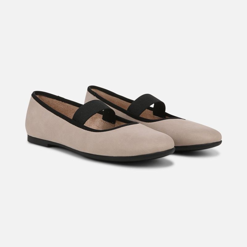 Naturalizer Women's SOUL Brilliant Mary Jane Flat - Tan Faux Leather