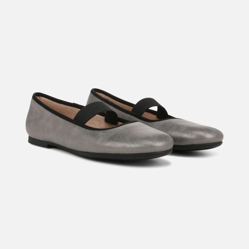 Naturalizer Women's SOUL Brilliant Mary Jane Flat - Pewter Faux Leather