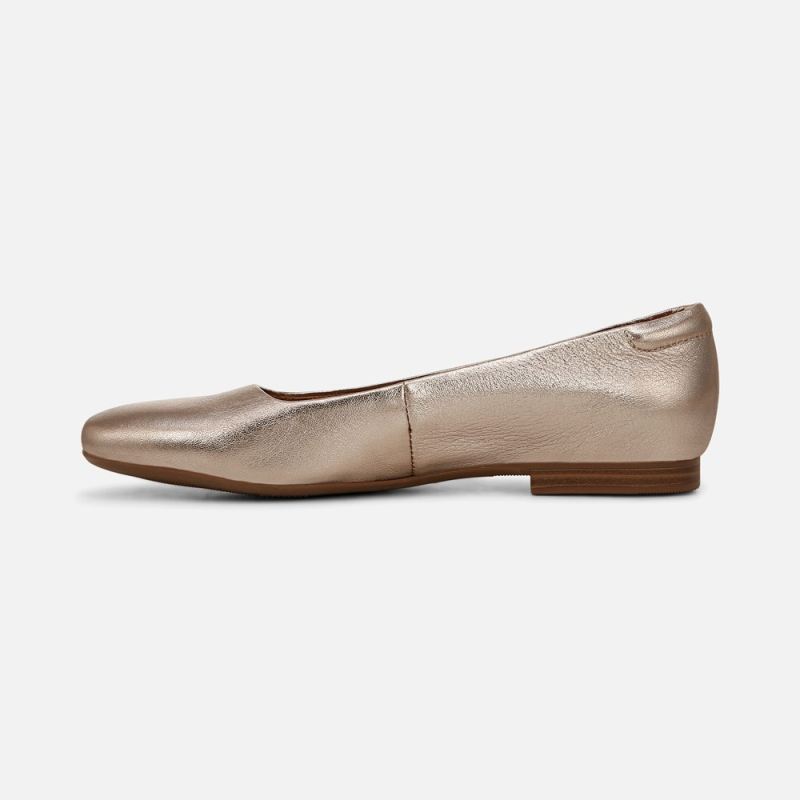 Naturalizer Women's Kelly Ballet Flat - Warm Silver Leather