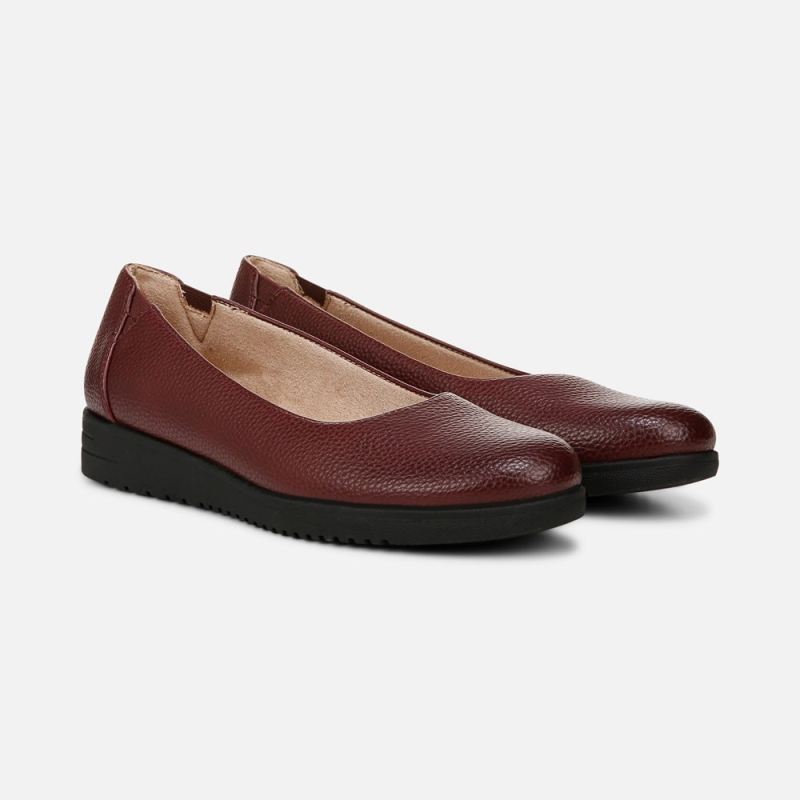 Naturalizer Women's SOUL Idea Ballet Flat - Wine Faux Leather