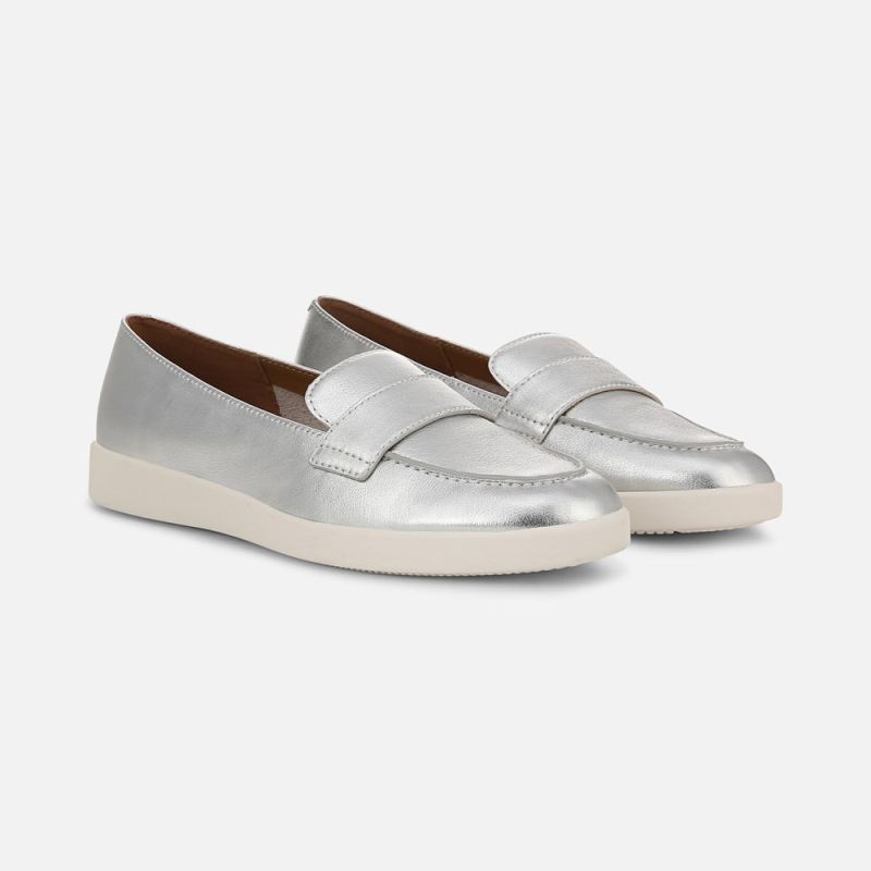 Naturalizer Women's Karis Loafer - Silver Leather