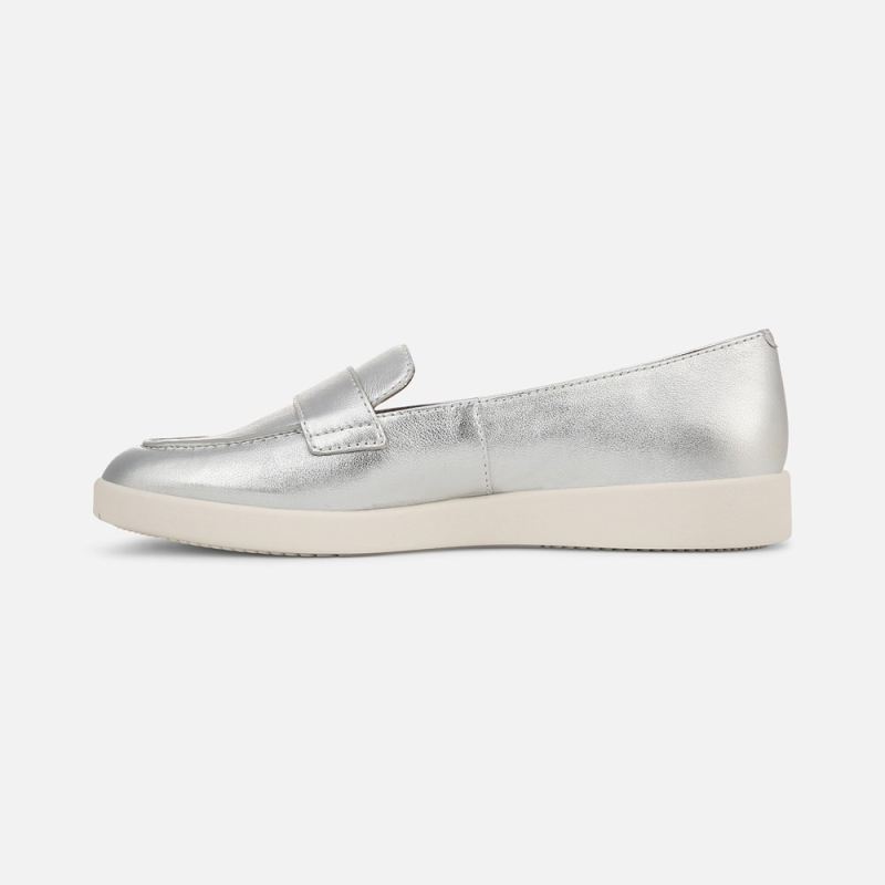 Naturalizer Women's Karis Loafer - Silver Leather