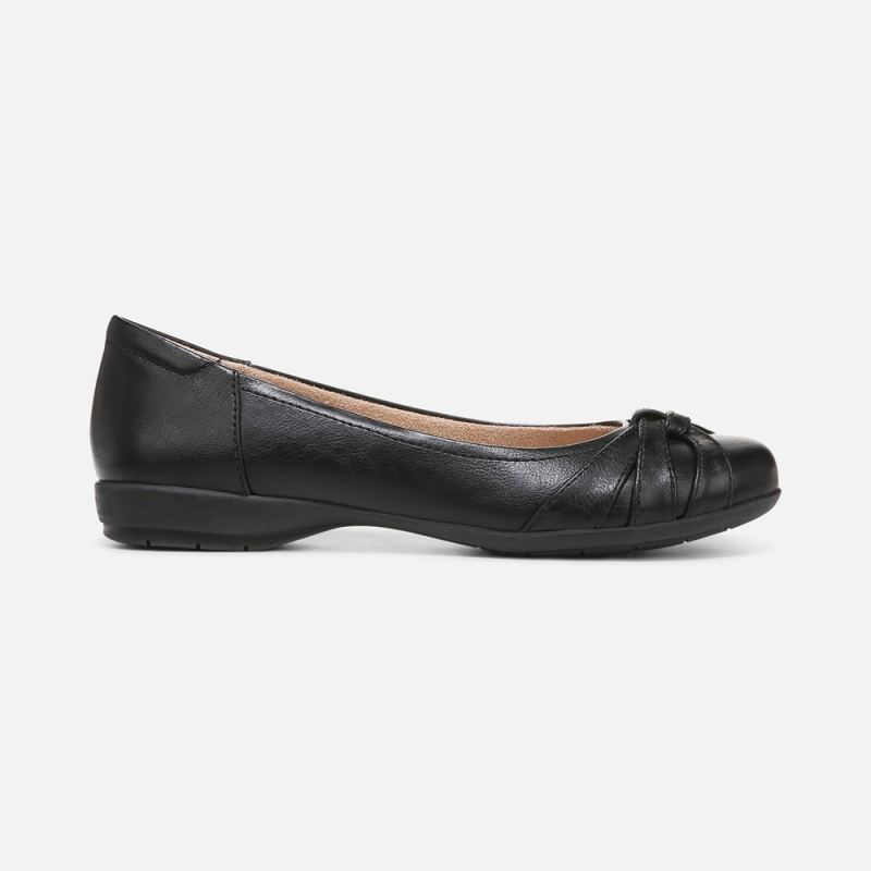 Naturalizer Women's SOUL Gift Flat - Black Synthetic