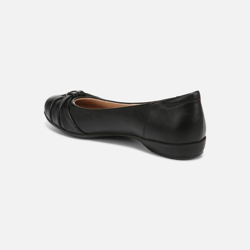 Naturalizer Women's SOUL Gift Flat - Black Synthetic