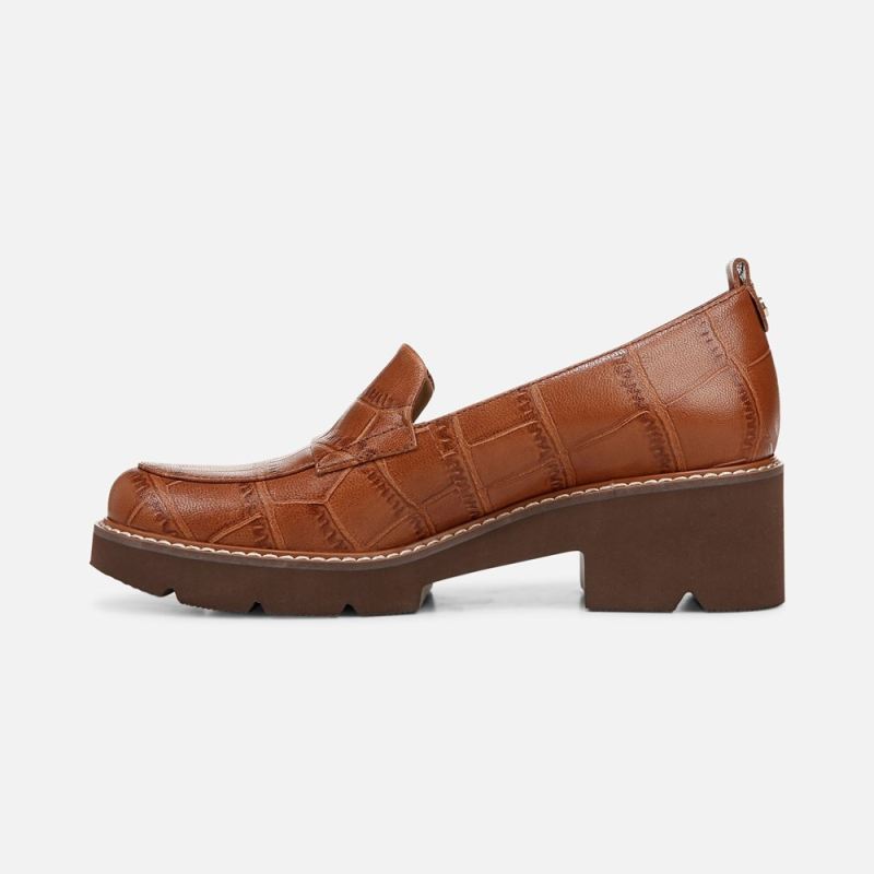 Naturalizer Women's Darry Lug Sole Loafer - English Tea Brown Leather