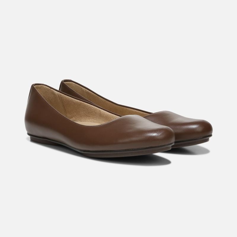Naturalizer Women's Maxwell Ballet Flat - Cocoa Leather