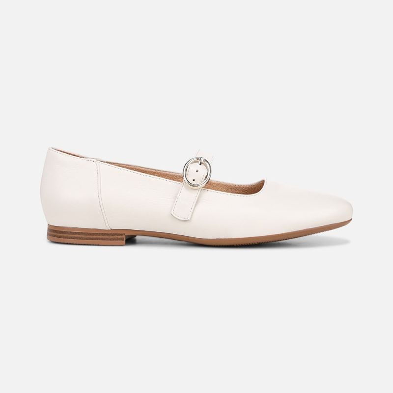 Naturalizer Women's Kelly Mary Jane Flat - Warm White Leather
