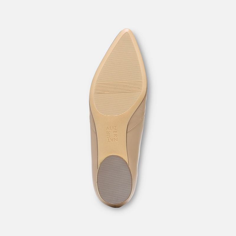 Naturalizer Women's Havana Flat - Barely Nude Leather