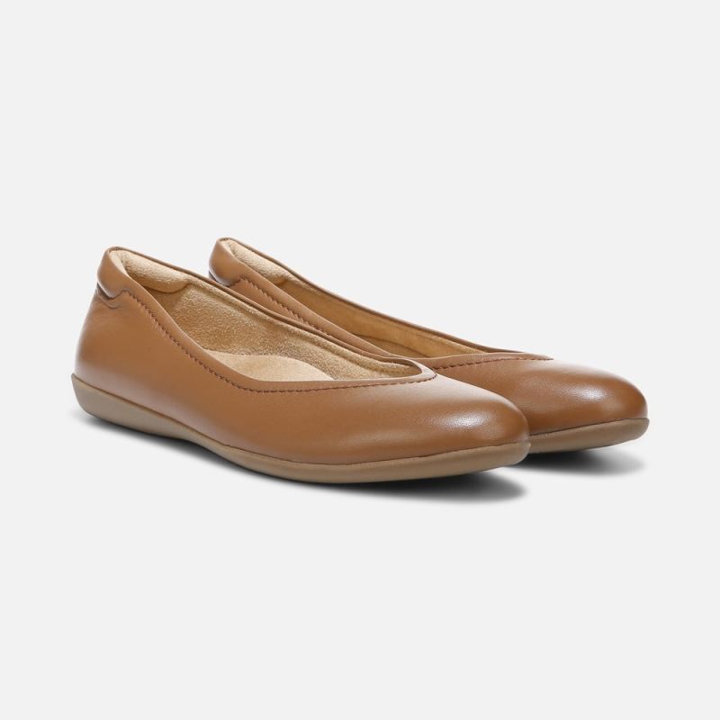 Naturalizer Women's Vivienne Flat - English Tea Leather