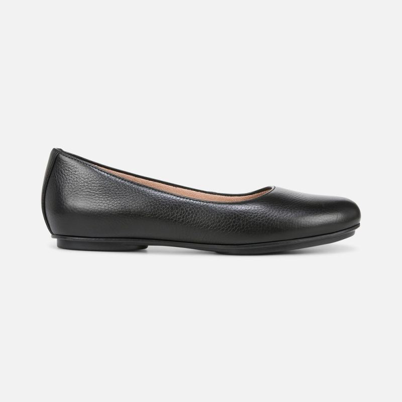 Naturalizer Women's Maxwell Ballet Flat - Black Tumbled Leather