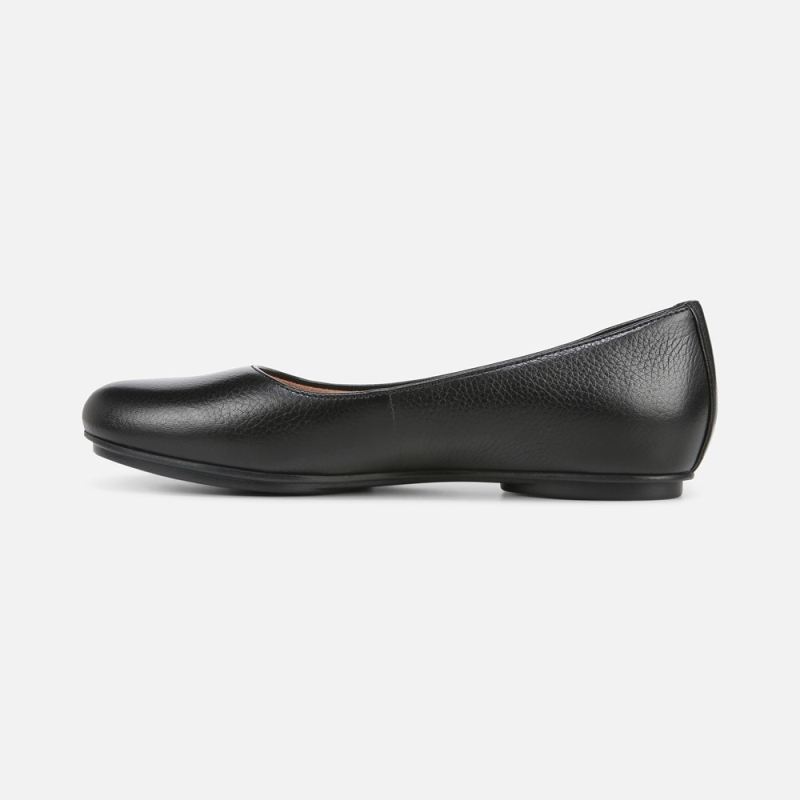 Naturalizer Women's Maxwell Ballet Flat - Black Tumbled Leather