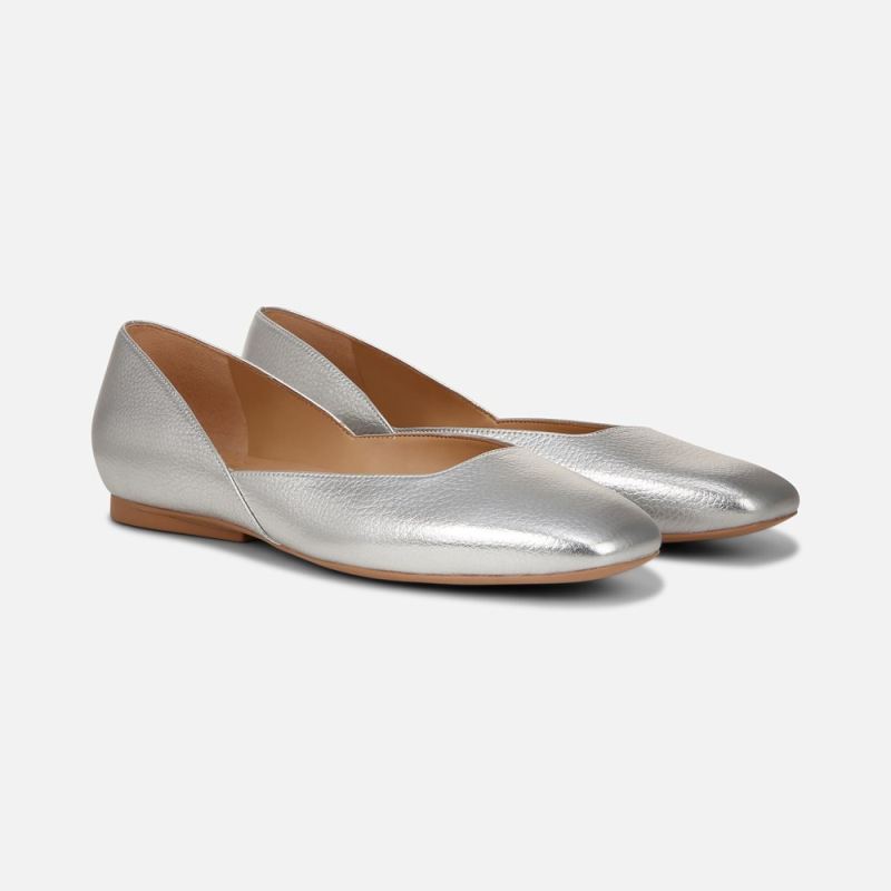 Naturalizer Women's Cody Flat - Silver Croc Pattern Leather