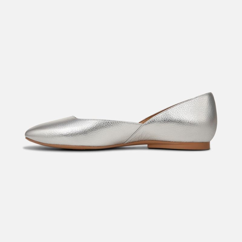 Naturalizer Women's Cody Flat - Silver Croc Pattern Leather