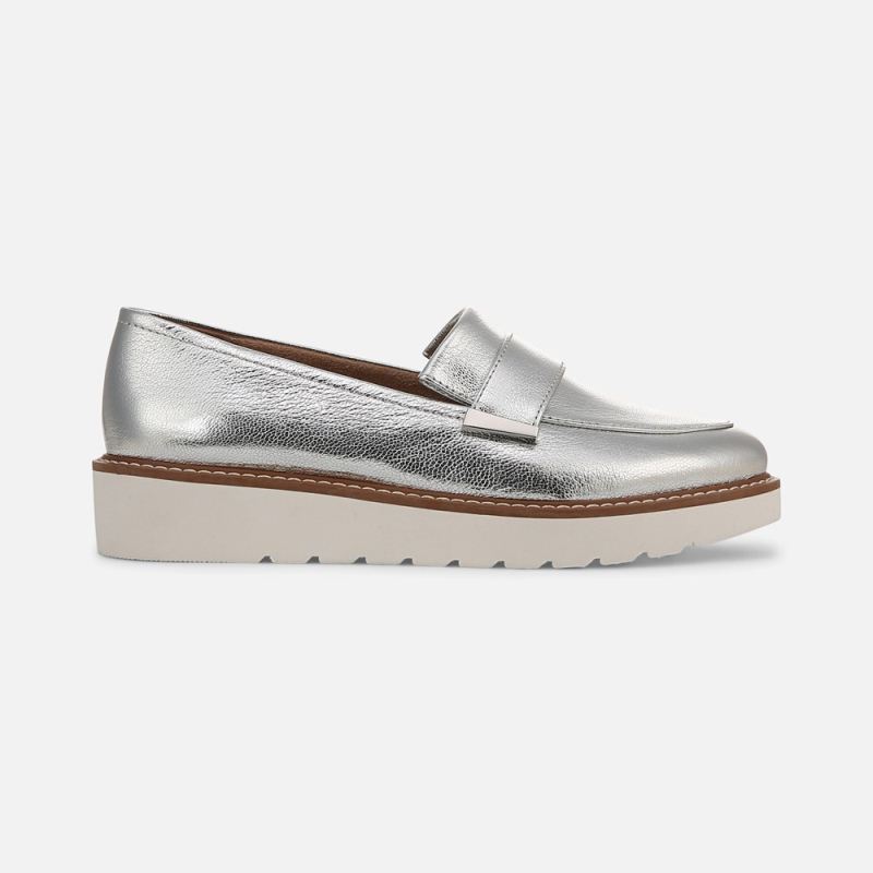 Naturalizer Women's ADILINE LOAFER - Silver Leather