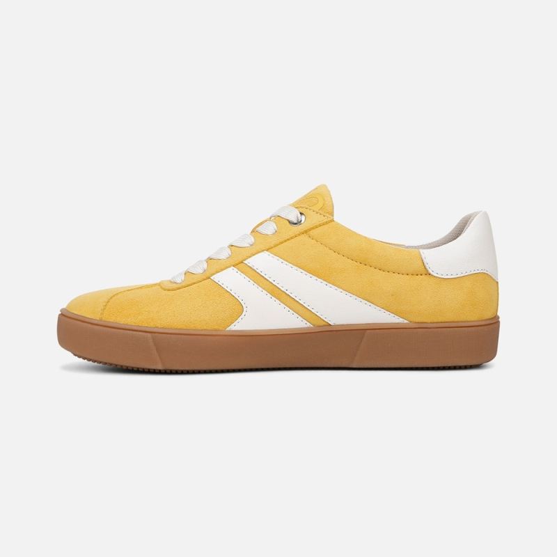Naturalizer Women's Medina Lace Up Sneaker - Spicy Yellow Nubuck