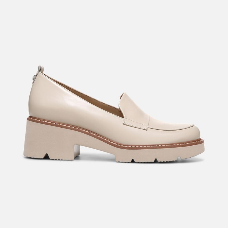 Naturalizer Women's Darry Lug Sole Loafer - Porcelain Skin Leather