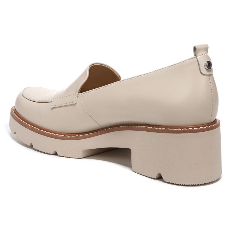 Naturalizer Women's Darry Lug Sole Loafer - Porcelain Skin Leather