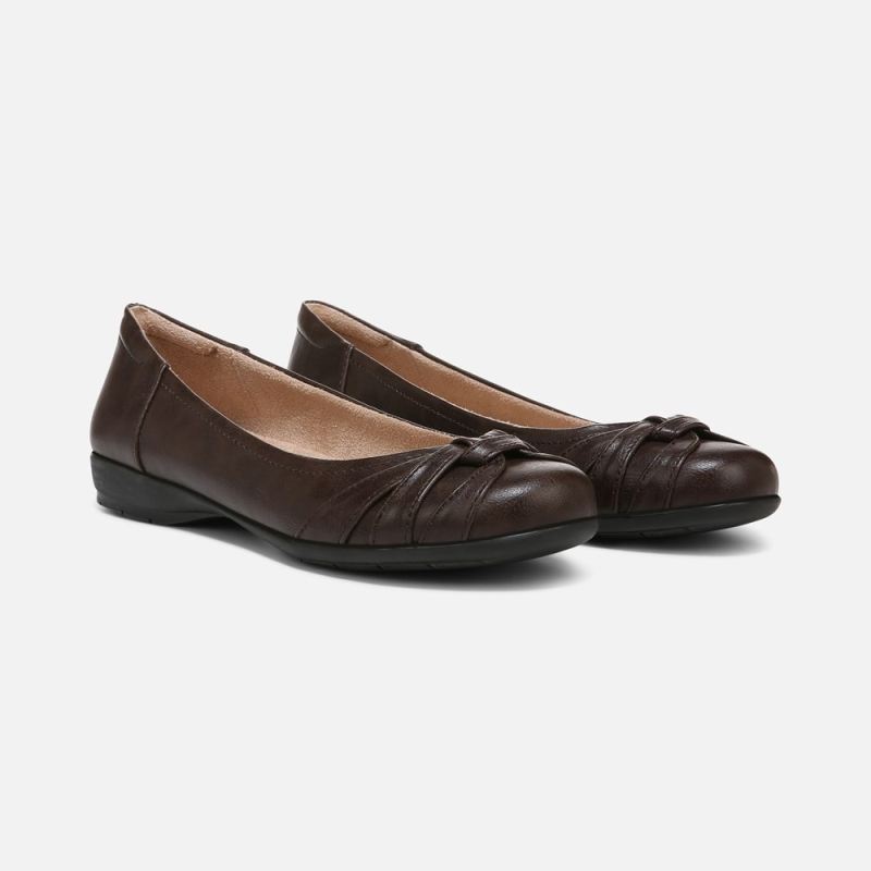 Naturalizer Women's SOUL Gift Flat - Brown Synthetic