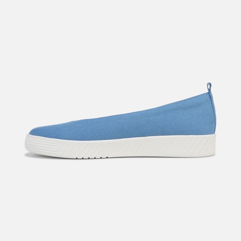 Naturalizer Women's SOUL Neela Slip On - Linen Blue Microsuede Fabric