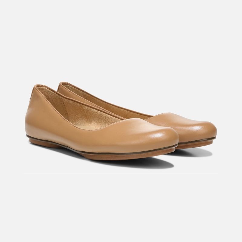 Naturalizer Women's Maxwell Ballet Flat - Frappe Leather