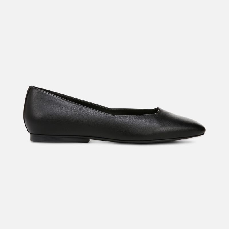 Naturalizer Women's Chelsea Ballet Flat - Black Leather